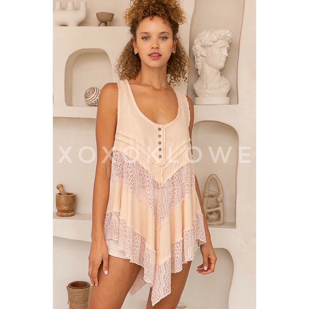 POL Natural Pink Lace Piece Half Button Sleeveless Tunic Tank - Picture 5 of 14